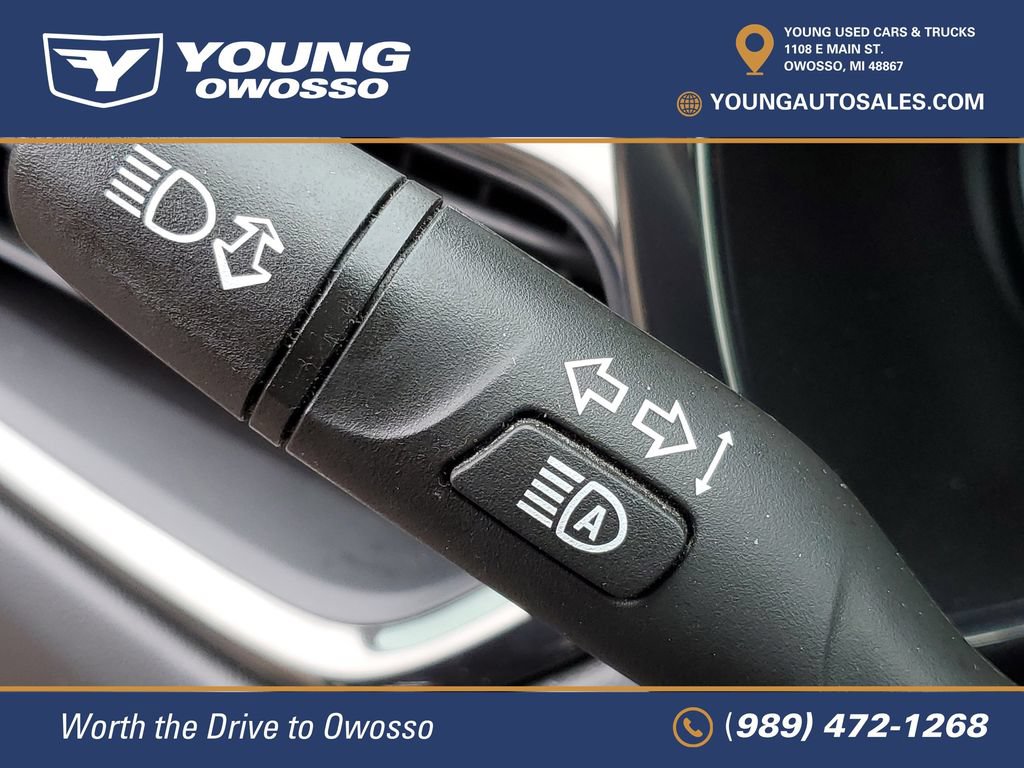 Used 2022 Chevrolet Equinox RS w/ RS Leather Package FWD image 14