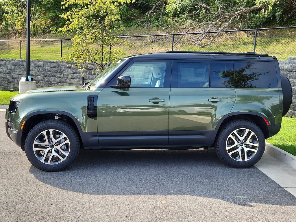 Used 2026 Land Rover Defender 110 S image 6