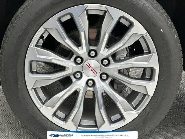 Used 2023 GMC Yukon Denali w/ LPO, Floor Liner Package AWD/4WD image 10