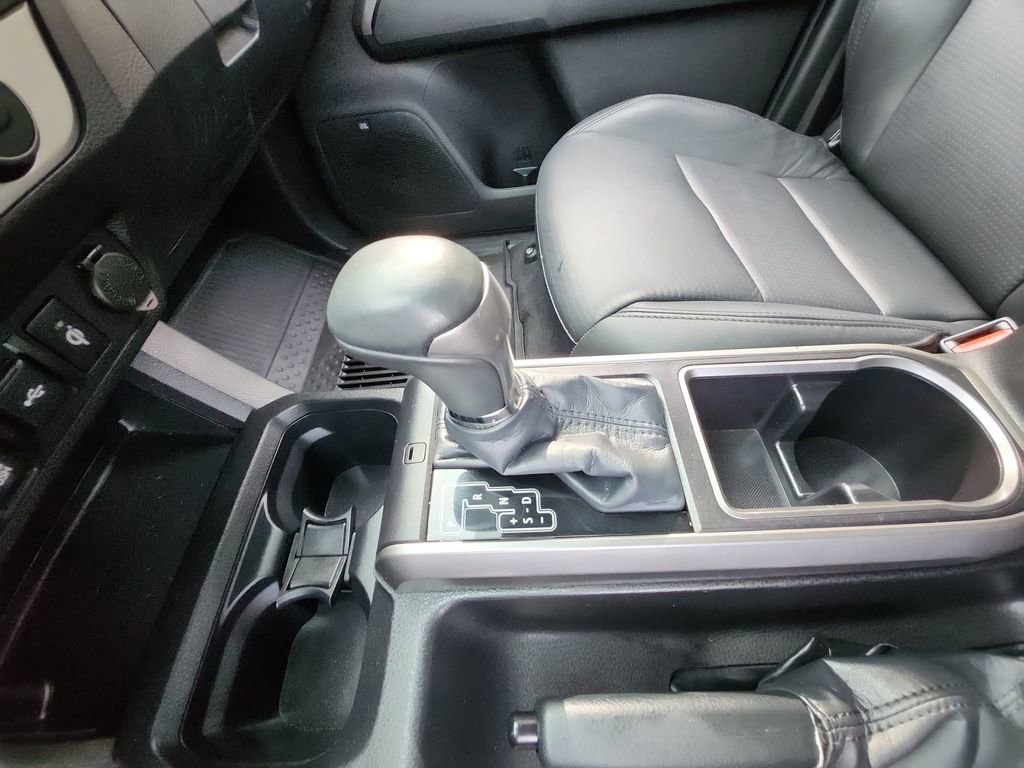 Used 2023 Toyota Tacoma Limited image 20