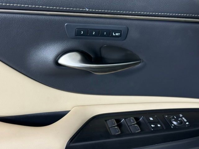 Certified 2021 Lexus ES 350 w/ Premium Package FWD image 18