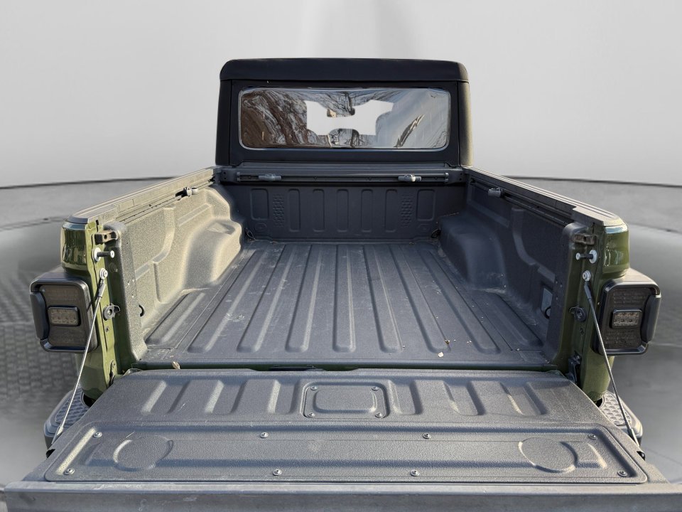 Used 2021 Jeep Gladiator Mojave w/ Trailer Tow Package image 15