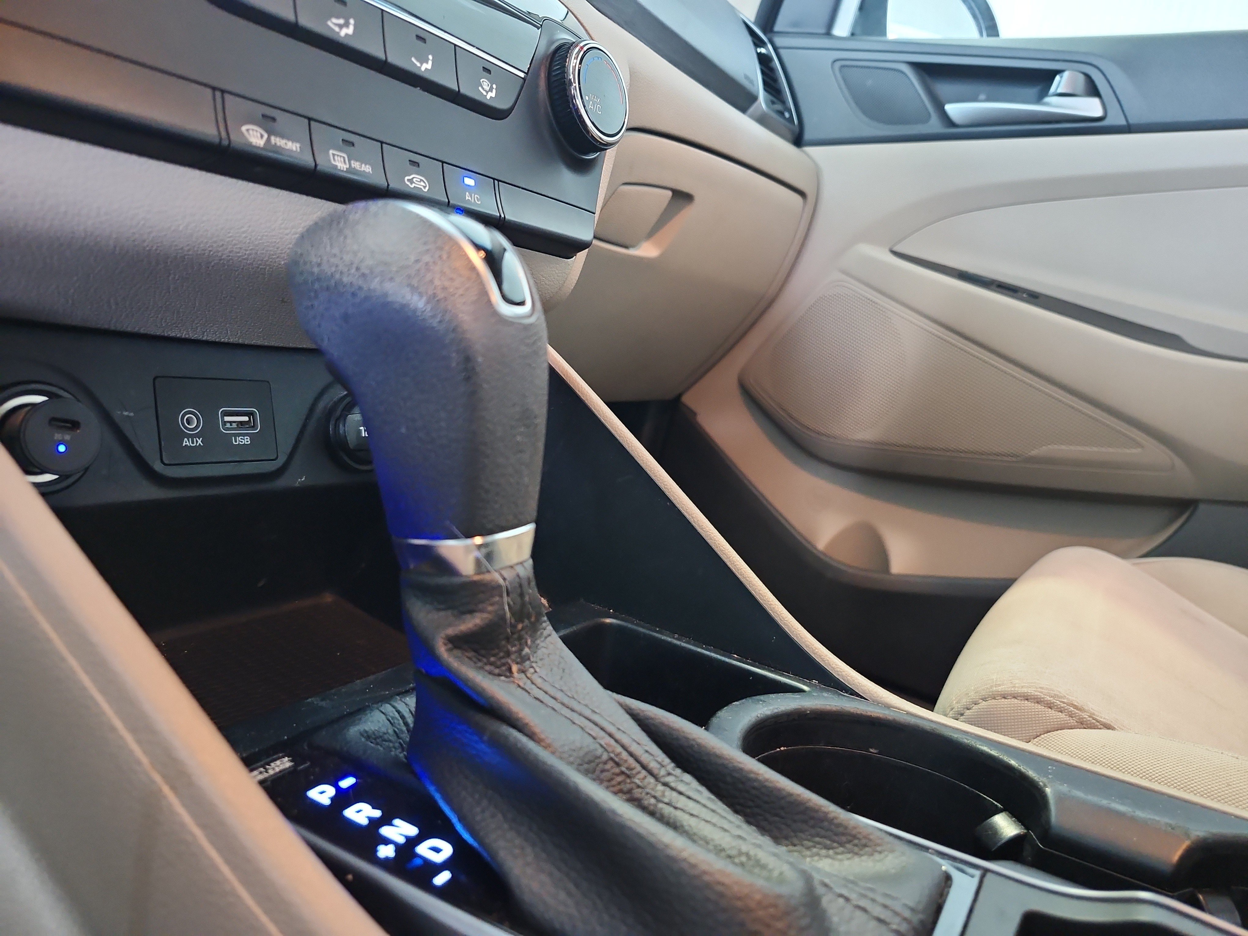 Used 2018 Hyundai Tucson SE FWD image 14