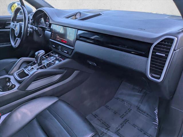 Used 2020 Porsche Cayenne image 22
