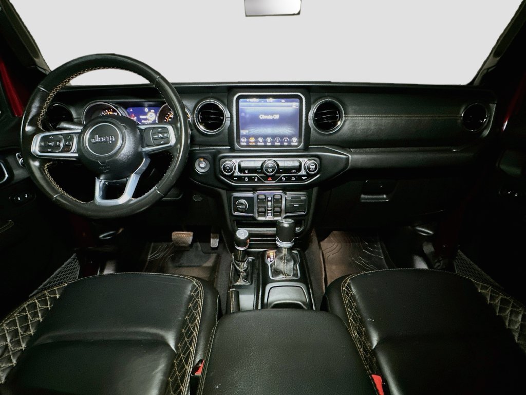 Used 2021 Jeep Gladiator Overland AWD/4WD image 12