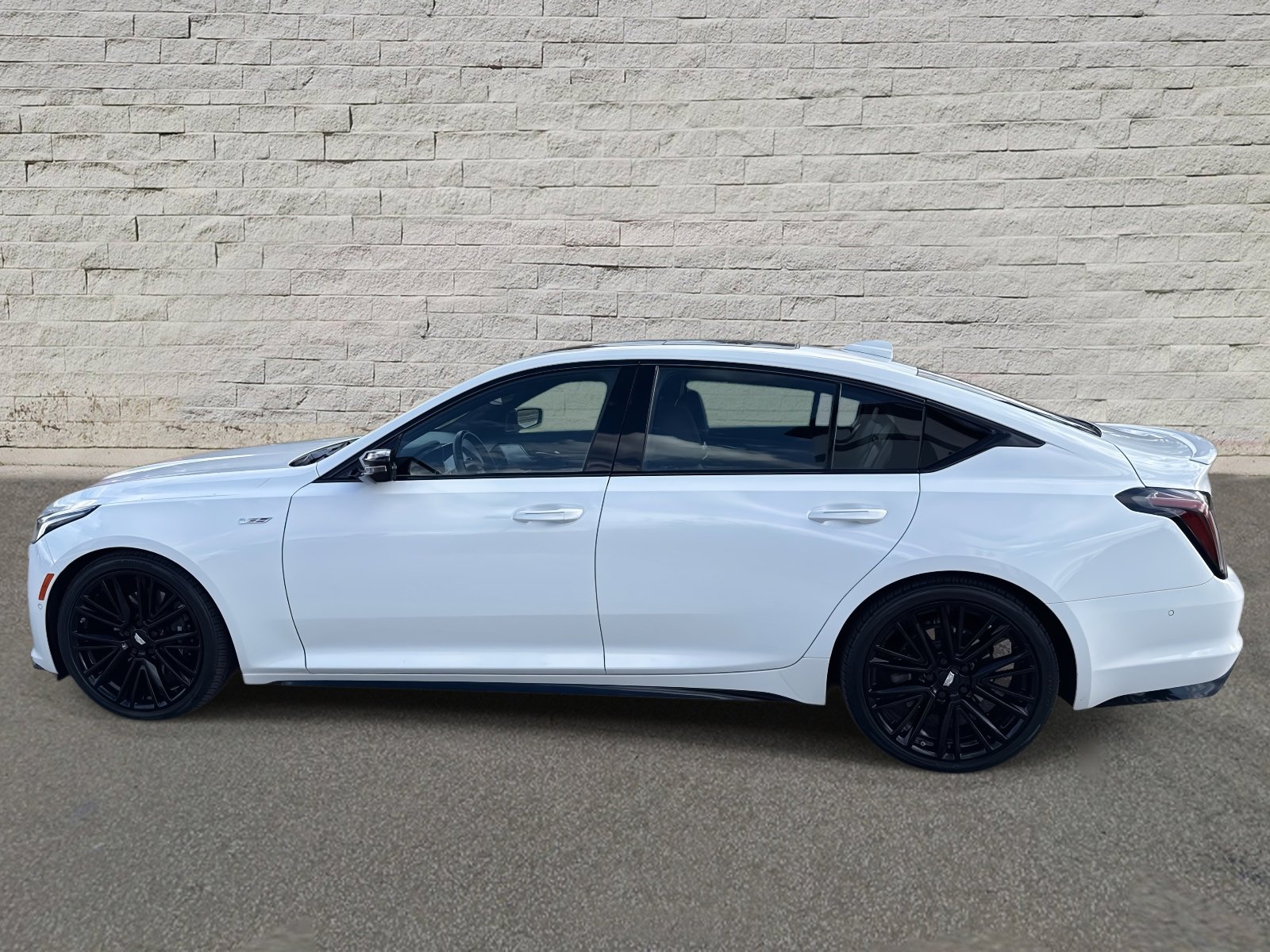 Certified 2023 Cadillac CT5 V w/ Premium Package image 8