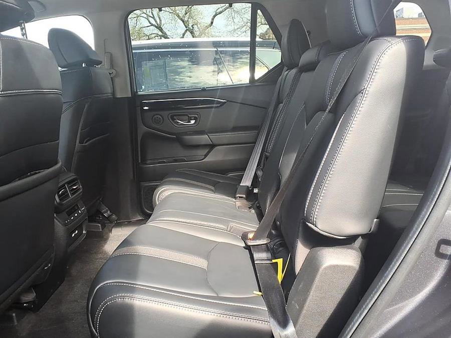 Used 2023 Honda Pilot Touring image 30