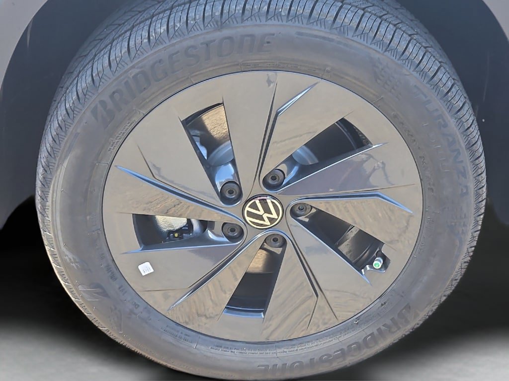 New 2026 Volkswagen Taos S FWD image 8