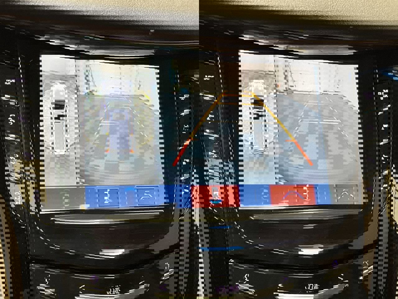 Used 2019 Cadillac Escalade ESV Premium Luxury image 6