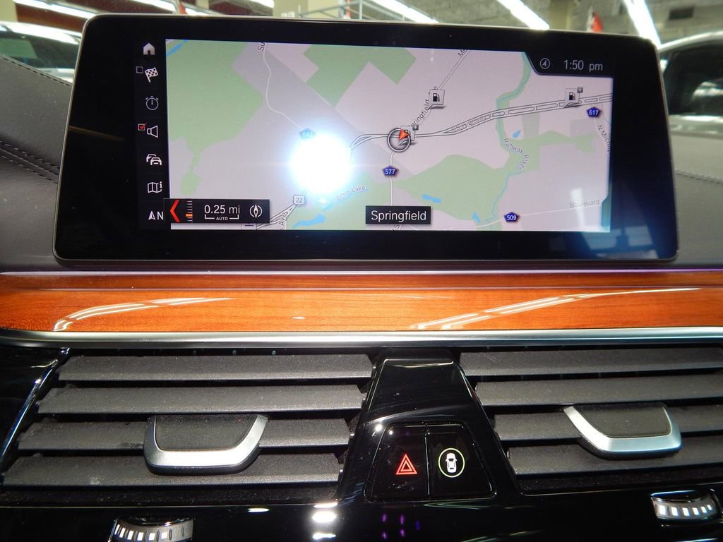 Used 2019 BMW 540i xDrive w/ Dynamic Handling Package image 24