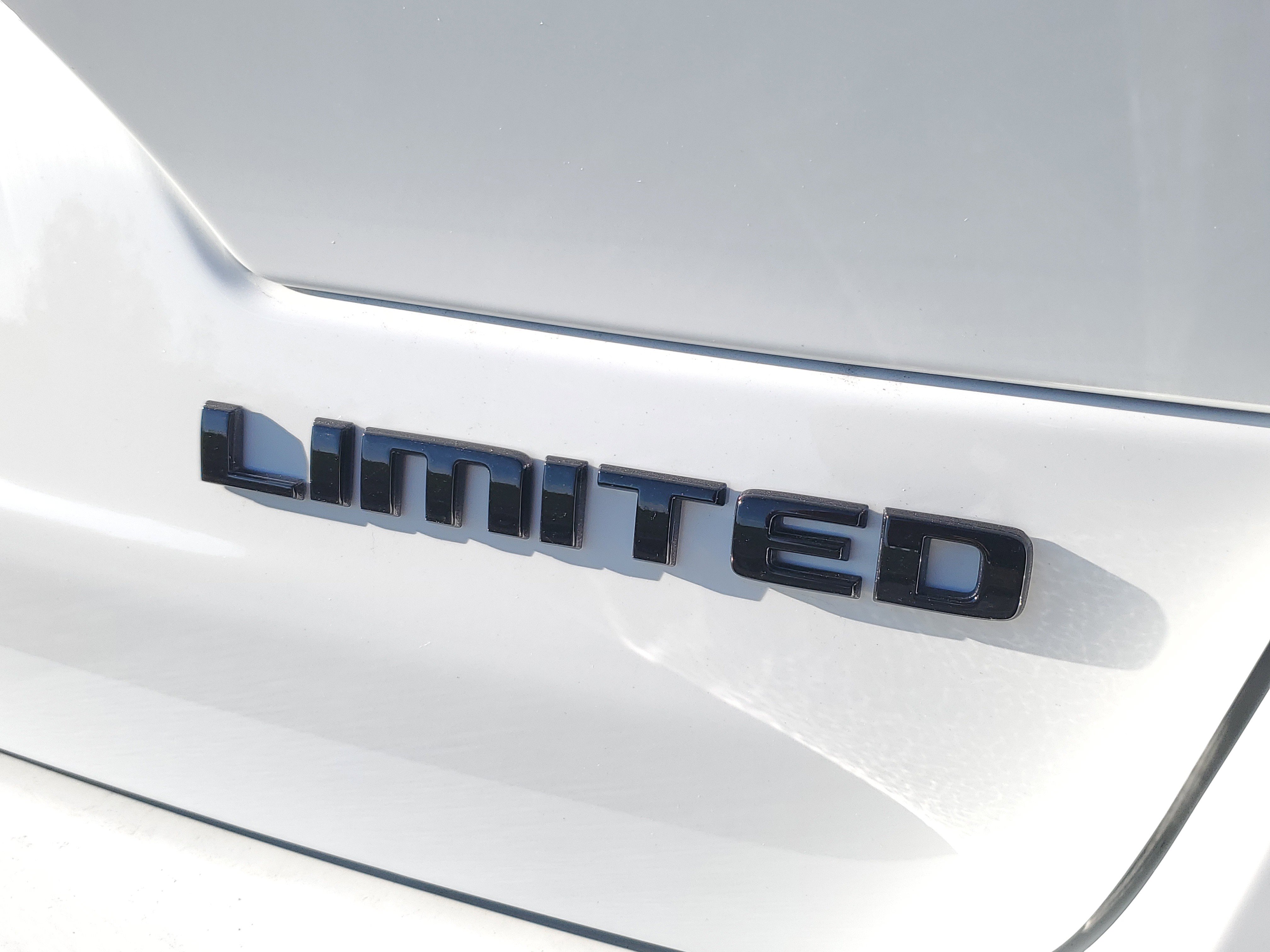 New 2025 Jeep Grand Cherokee Limited image 6