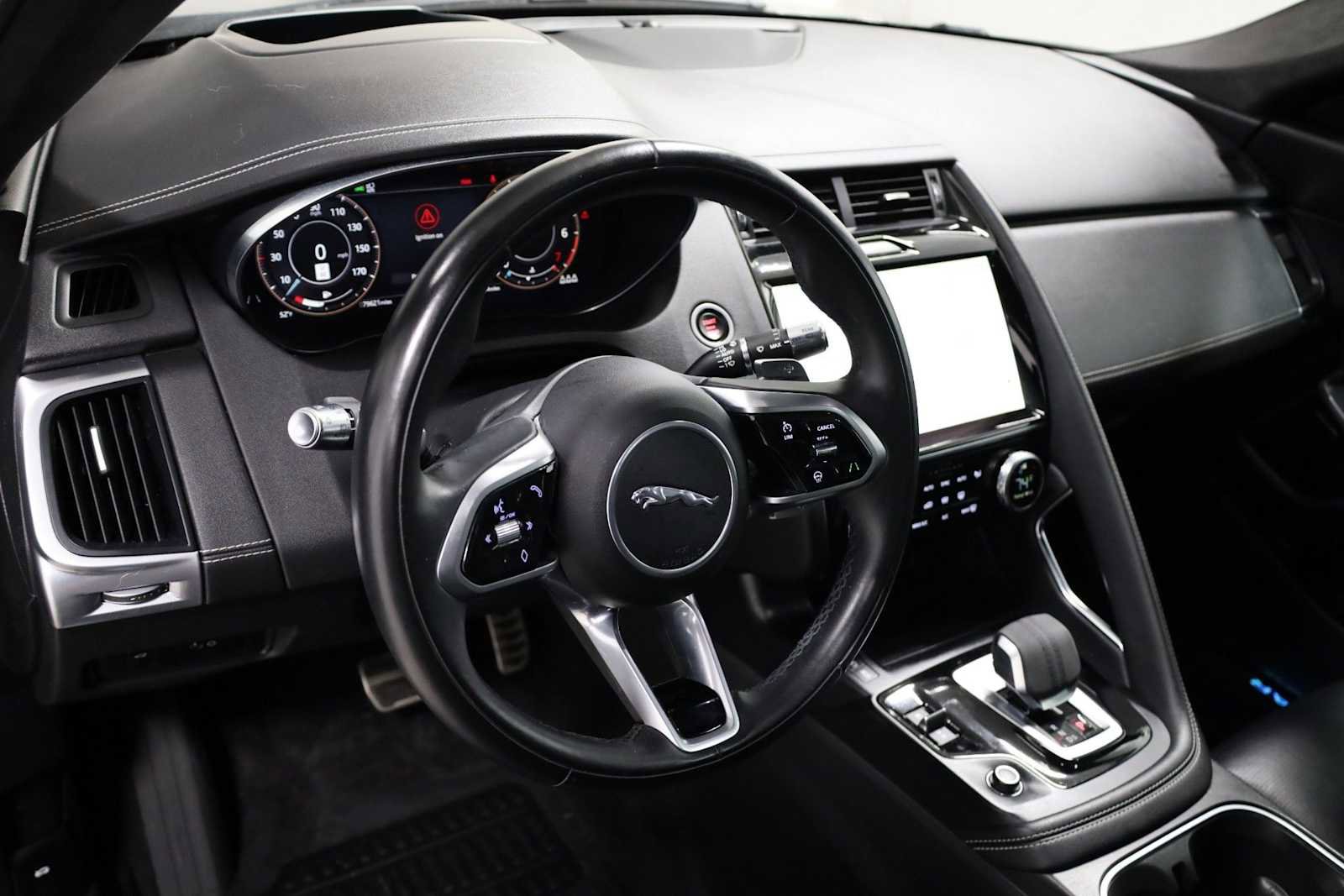 Used 2021 Jaguar E-PACE 300 Sport image 4