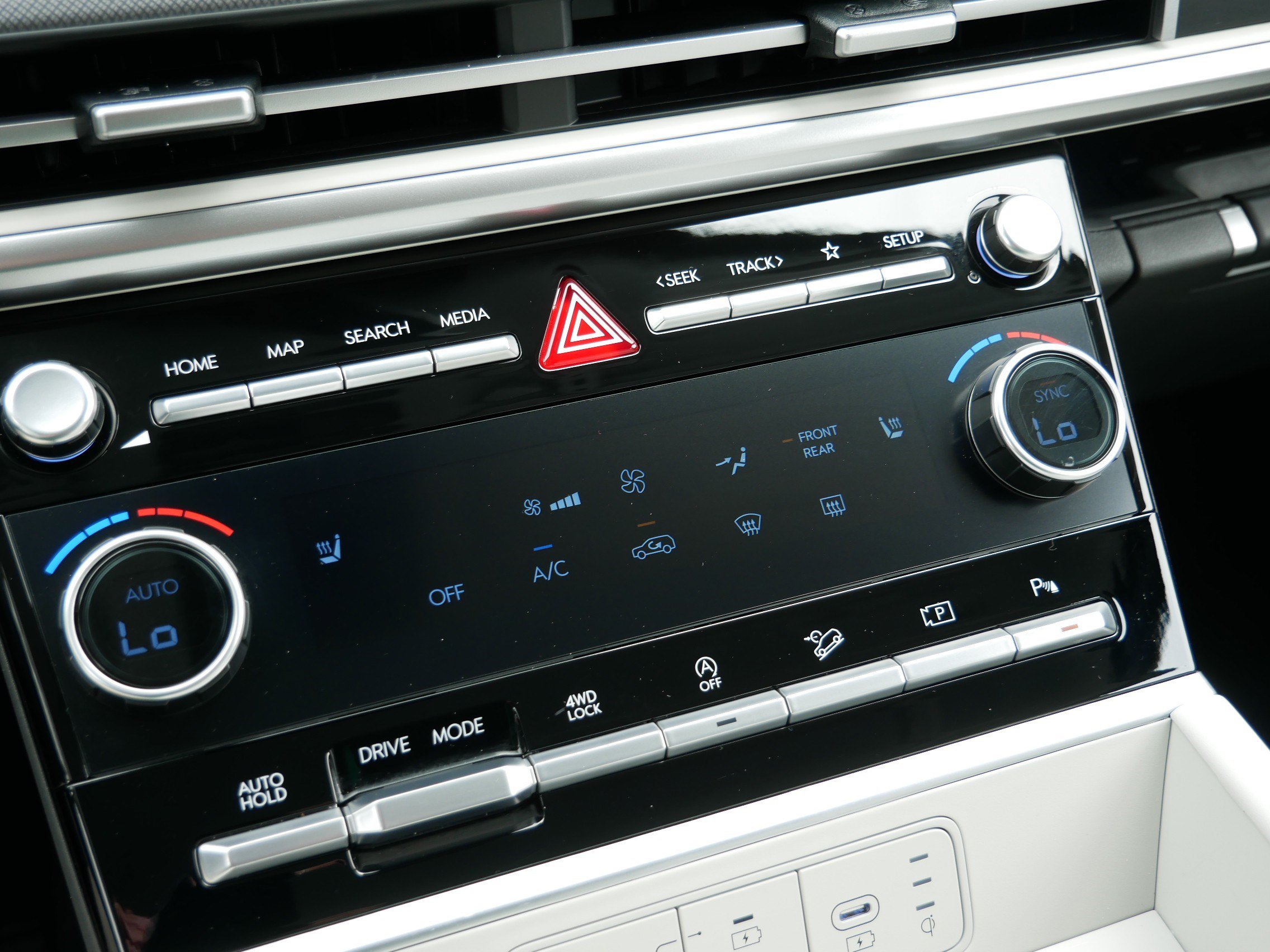 Certified 2026 Hyundai Santa Fe SEL AWD/4WD image 22