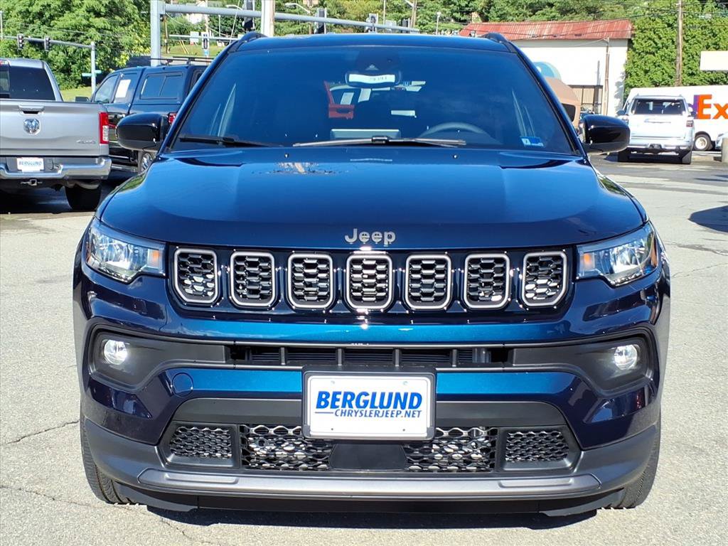 New 2026 Jeep Compass Latitude AWD/4WD image 9