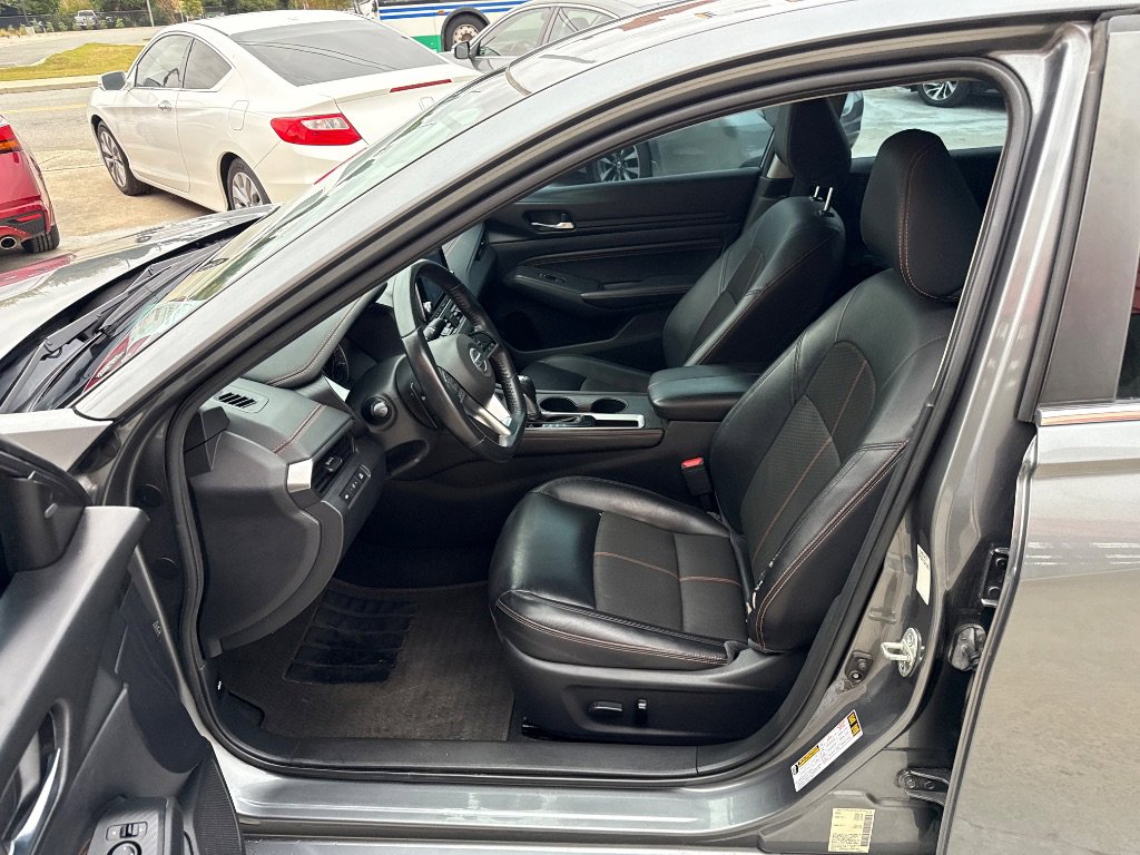 Used 2020 Nissan Altima 2.5 SR image 11