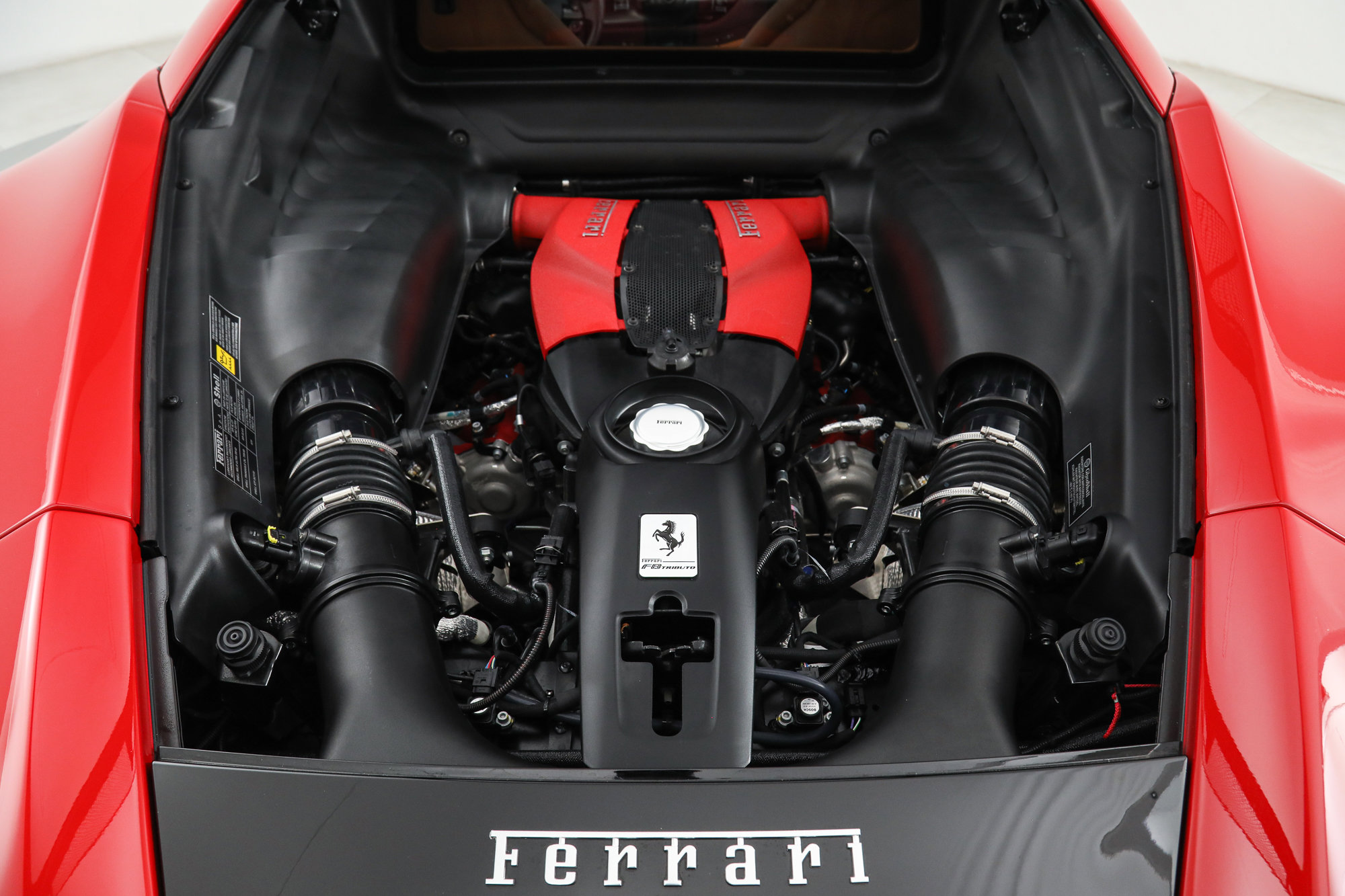 Certified 2021 Ferrari F8 Tributo RWD image 37