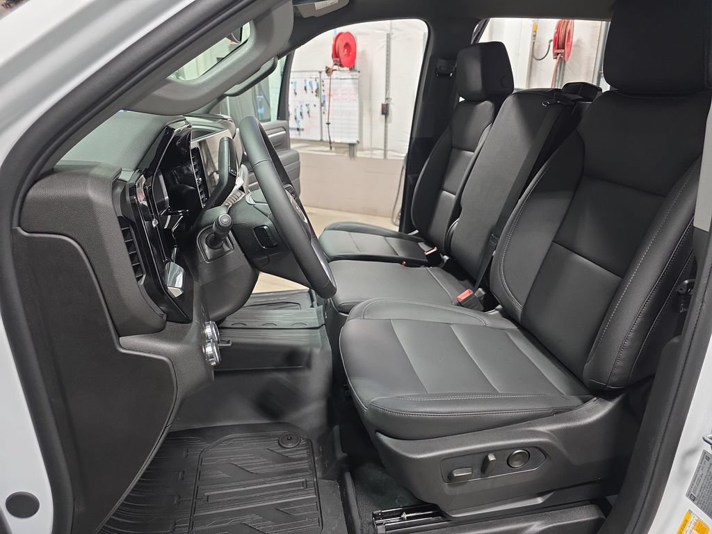 Used 2026 GMC Sierra 2500 SLT AWD/4WD image 14