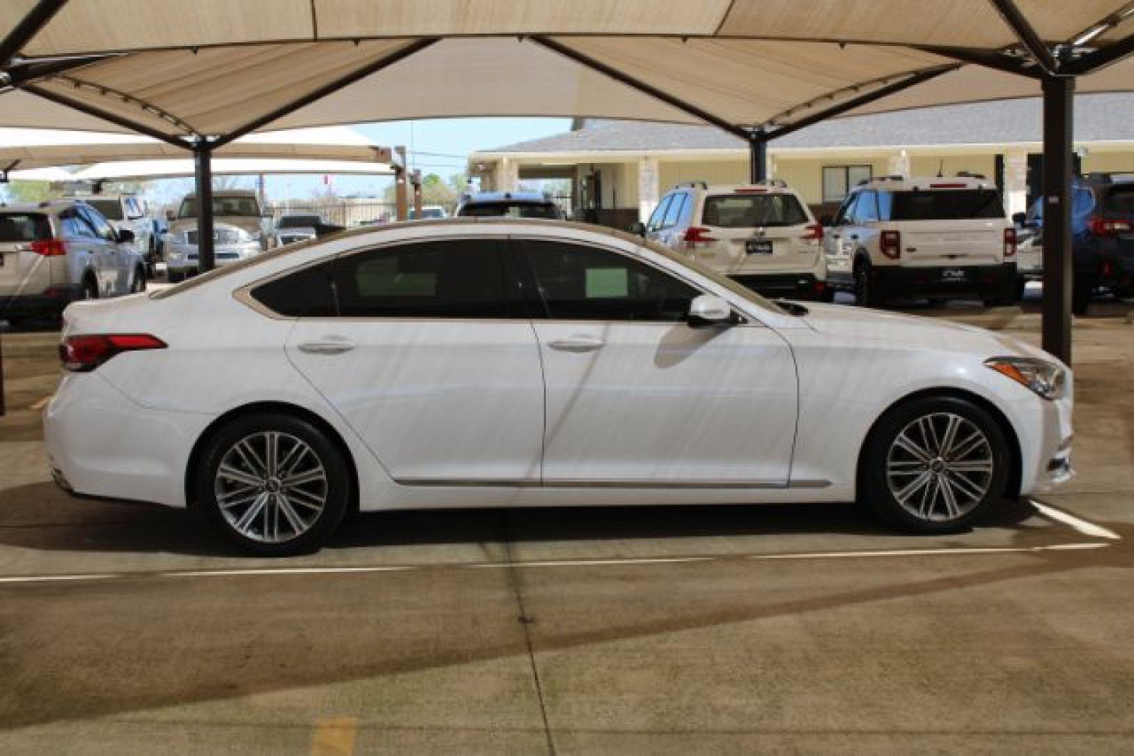 Used 2018 Genesis G80 3.8 w/ Option Group 02 RWD image 12