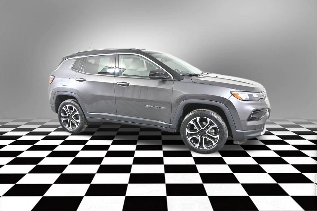 Used 2022 Jeep Compass Limited AWD/4WD image 10