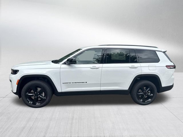 New 2026 Jeep Grand Cherokee L Limited w/ Limited Altitude Package AWD/4WD image 8