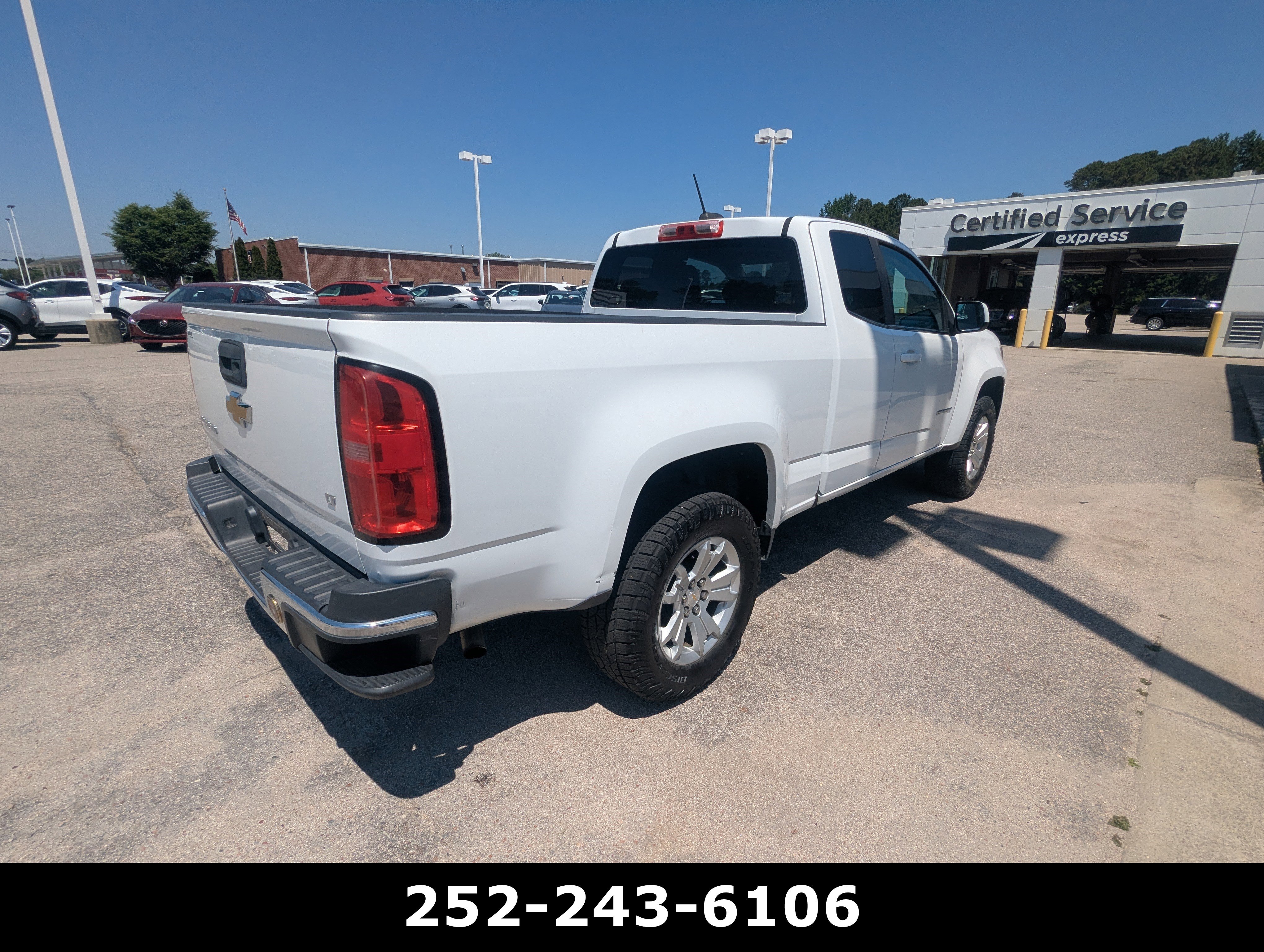 Used 2015 Chevrolet Colorado LT w/ LT Convenience Package RWD image 4