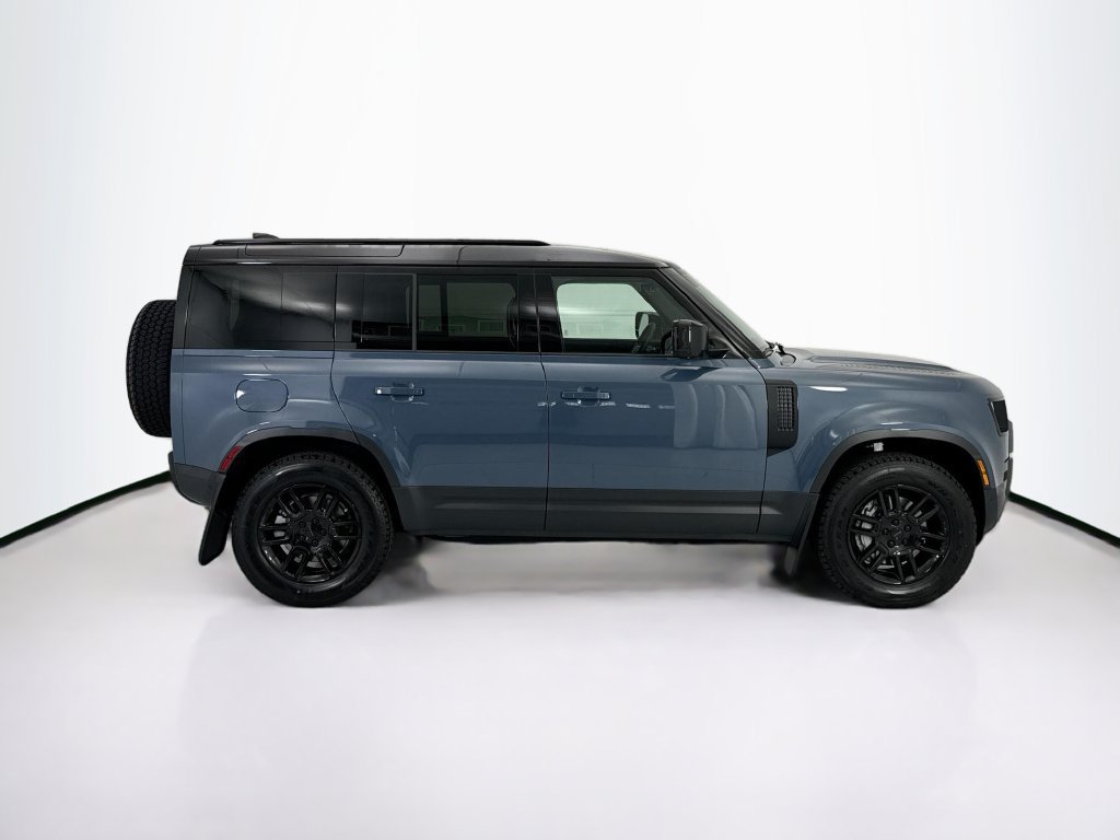New 2026 Land Rover Defender 110 S AWD/4WD image 4