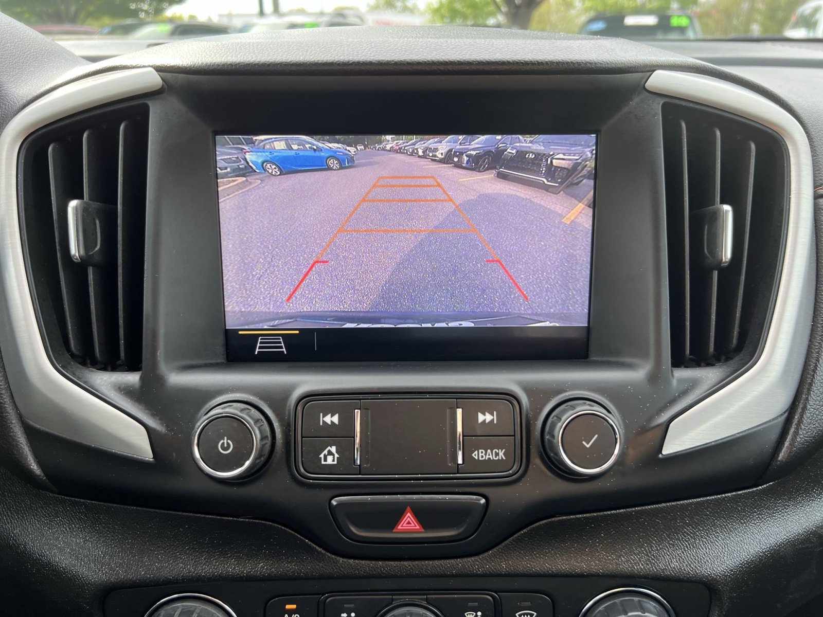 Used 2019 GMC Terrain SLT w/ Preferred Package FWD image 19