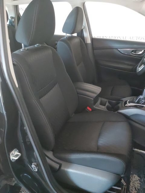 Used 2018 Nissan Rogue S AWD/4WD image 16