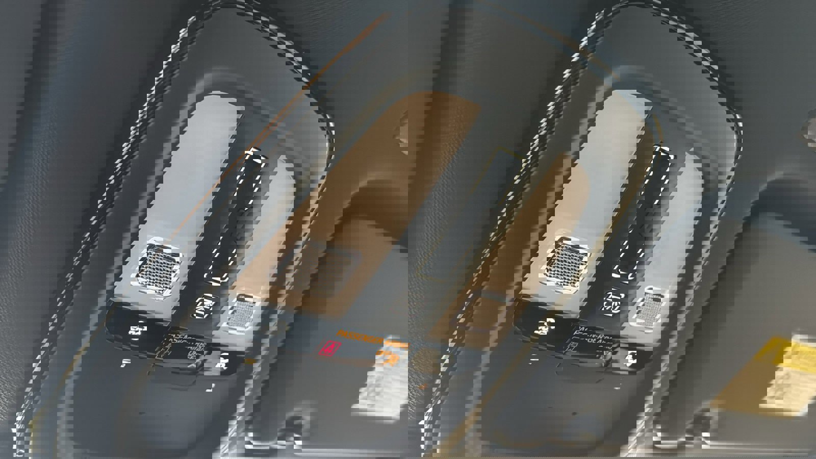 New 2026 Volvo XC60 T8 Plus w/ Protection Package Premier image 20