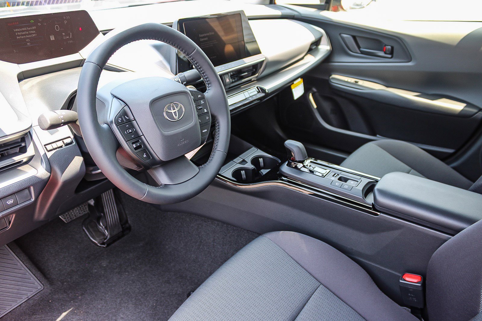 New 2026 Toyota Prius LE FWD image 19