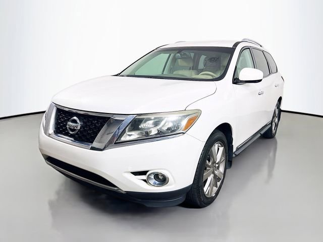 Used 2014 Nissan Pathfinder Platinum image 3