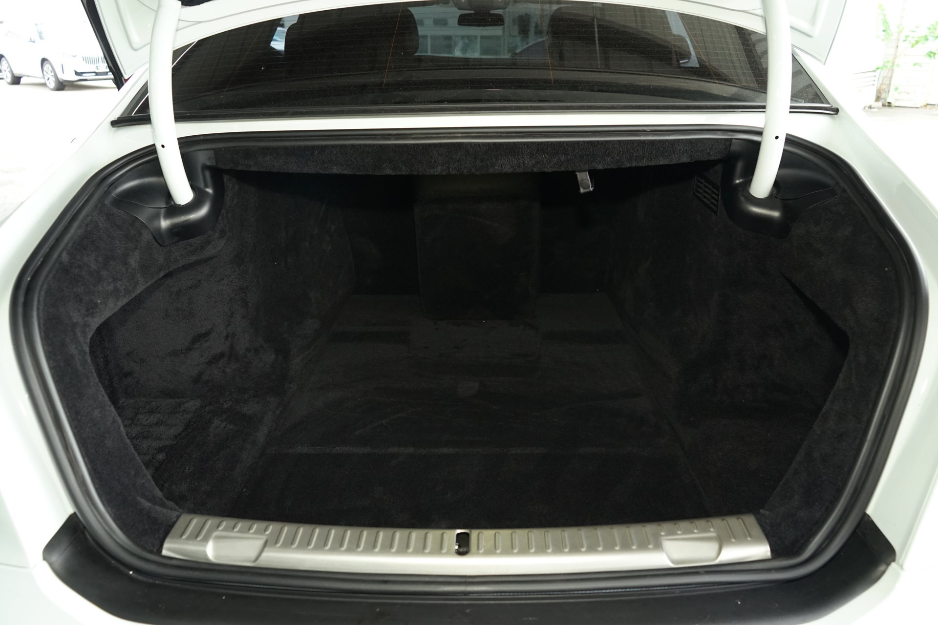 Used 2022 Rolls-Royce Ghost Extended Wheelbase AWD/4WD image 42