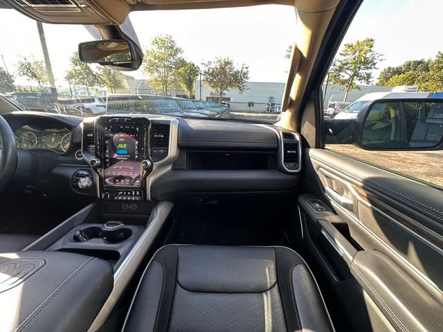 Used 2020 RAM 1500 Laramie AWD/4WD image 28