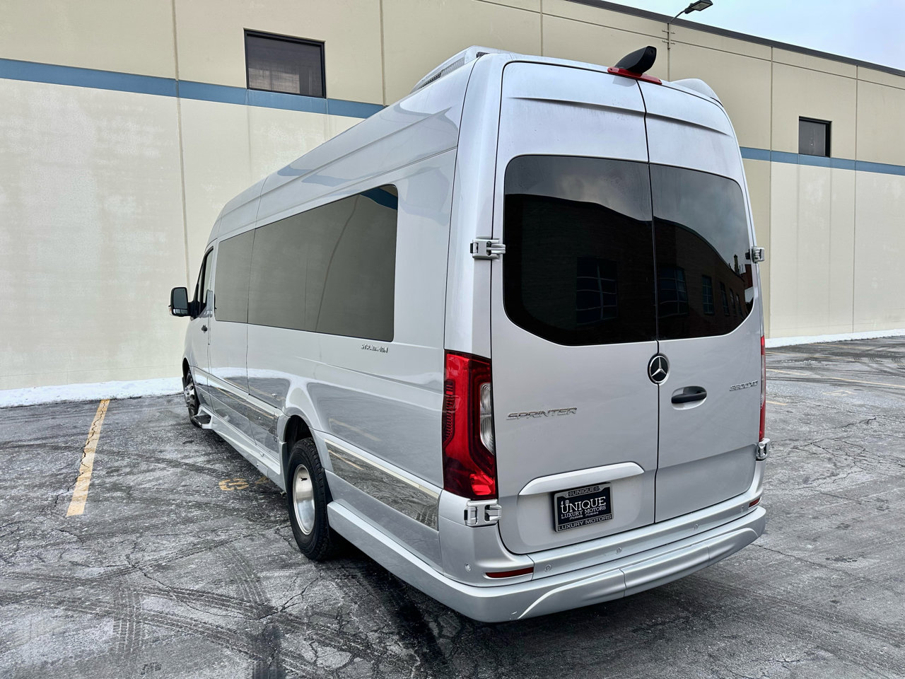 Used 2024 Mercedes-Benz Sprinter 3500 image 14