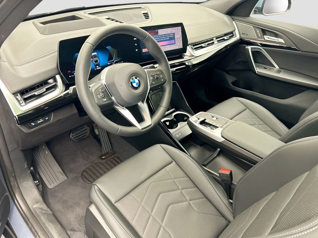 Certified 2026 BMW X2 xDrive28i w/ Technology Package AWD/4WD image 9