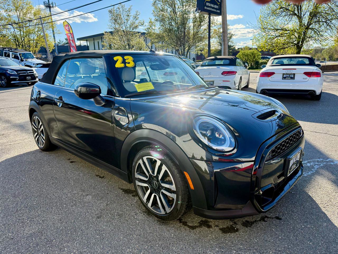 Used 2023 MINI Cooper S w/ Signature Upholstery Package FWD image 7