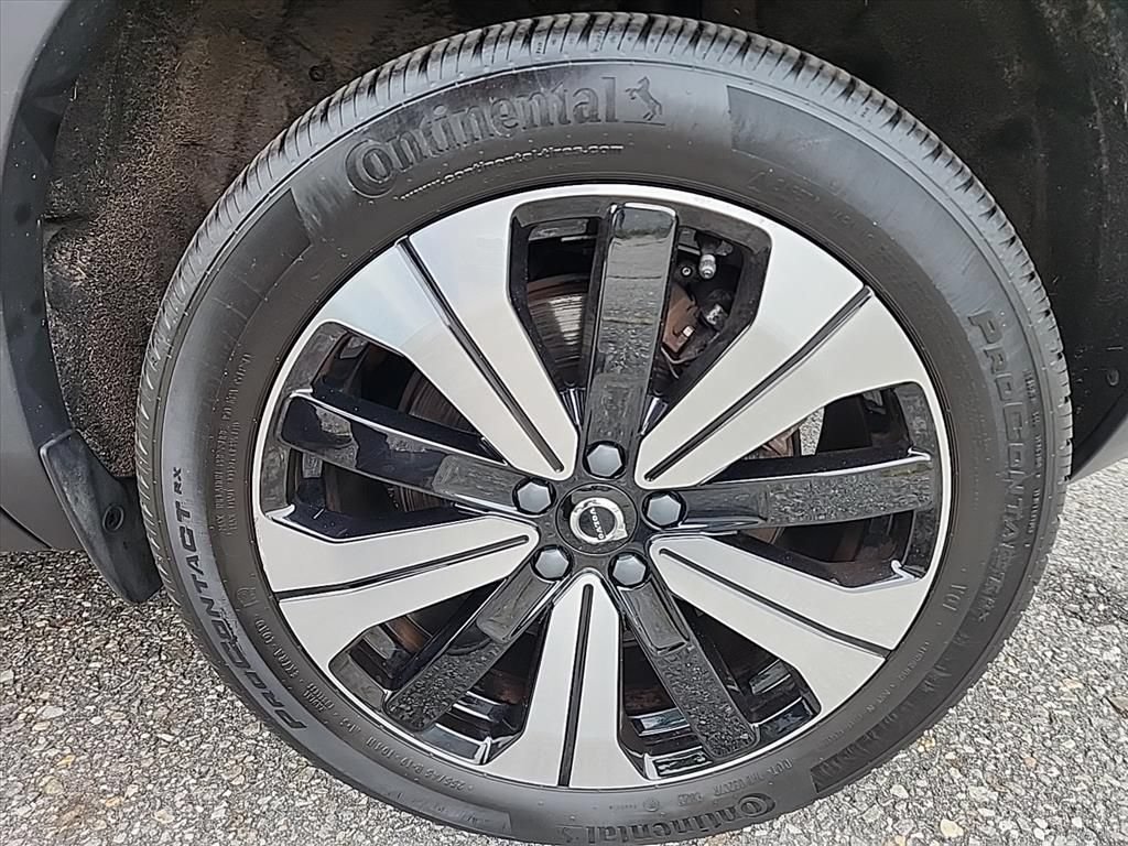 Certified 2023 Volvo C40 P8 Recharge Plus w/ Climate Package AWD/4WD image 10