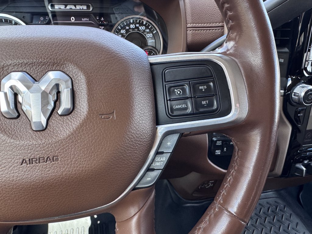 Used 2022 RAM 3500 Laramie AWD/4WD image 32
