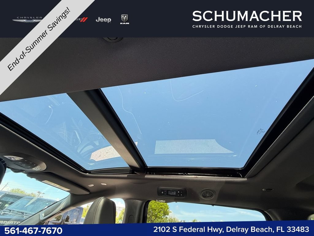New 2027 Chrysler Pacifica Limited AWD/4WD image 14