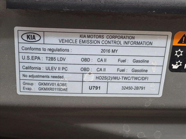 Used 2016 Kia Soul FWD image 23