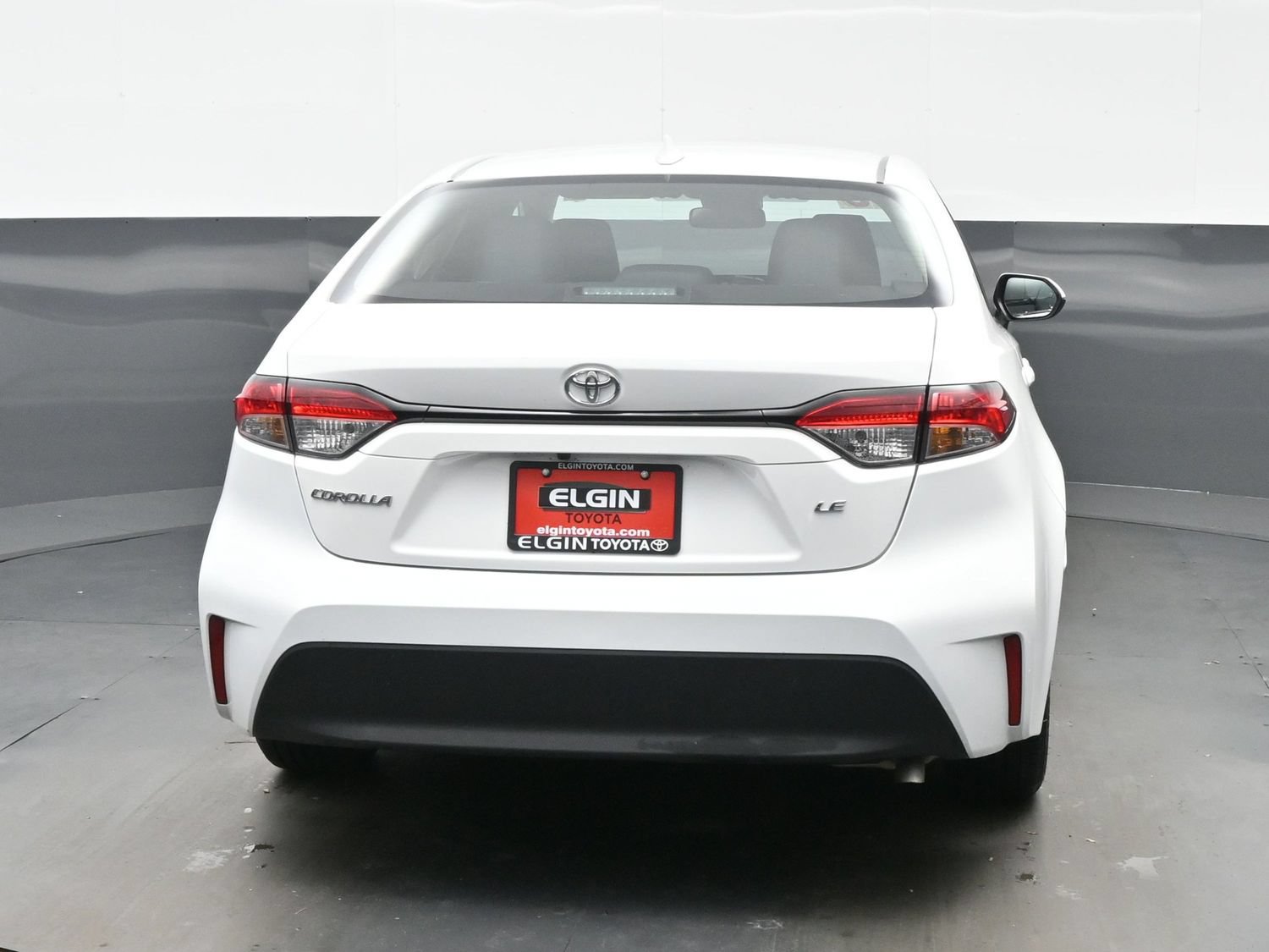 Used 2025 Toyota Corolla LE FWD image 5