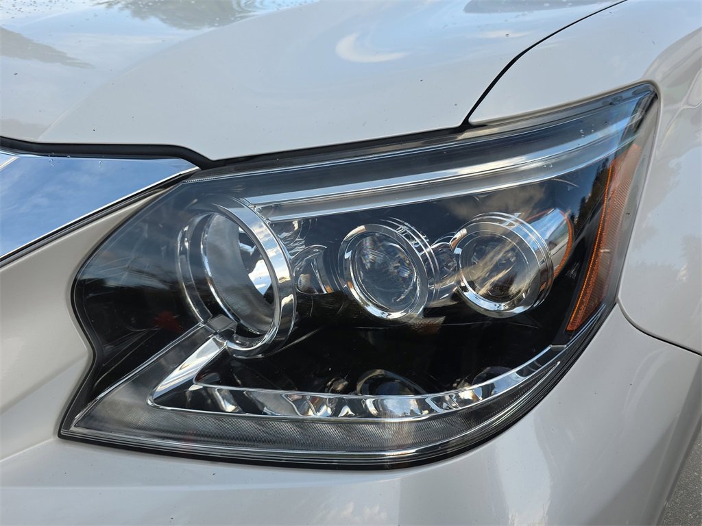 Used 2015 Lexus GX 460 image 33