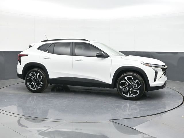 New 2026 Chevrolet Trax RS w/ Sunroof Package image 17