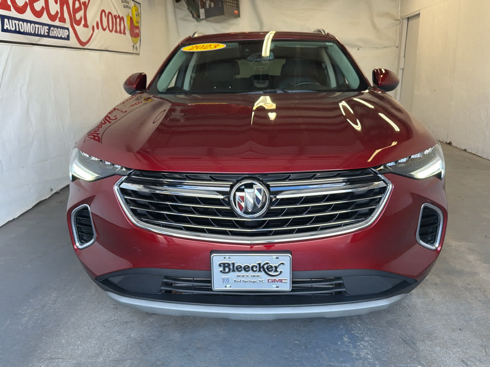 Used 2023 Buick Envision Essence FWD image 3