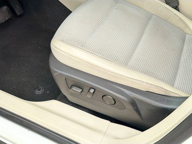 Used 2021 Buick Envision Preferred image 18