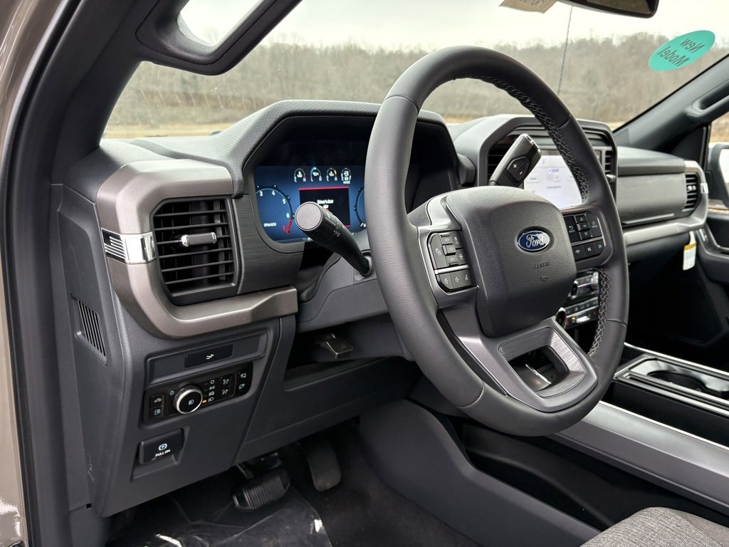 New 2026 Ford F150 XLT w/ Equipment Group 302A MID image 32