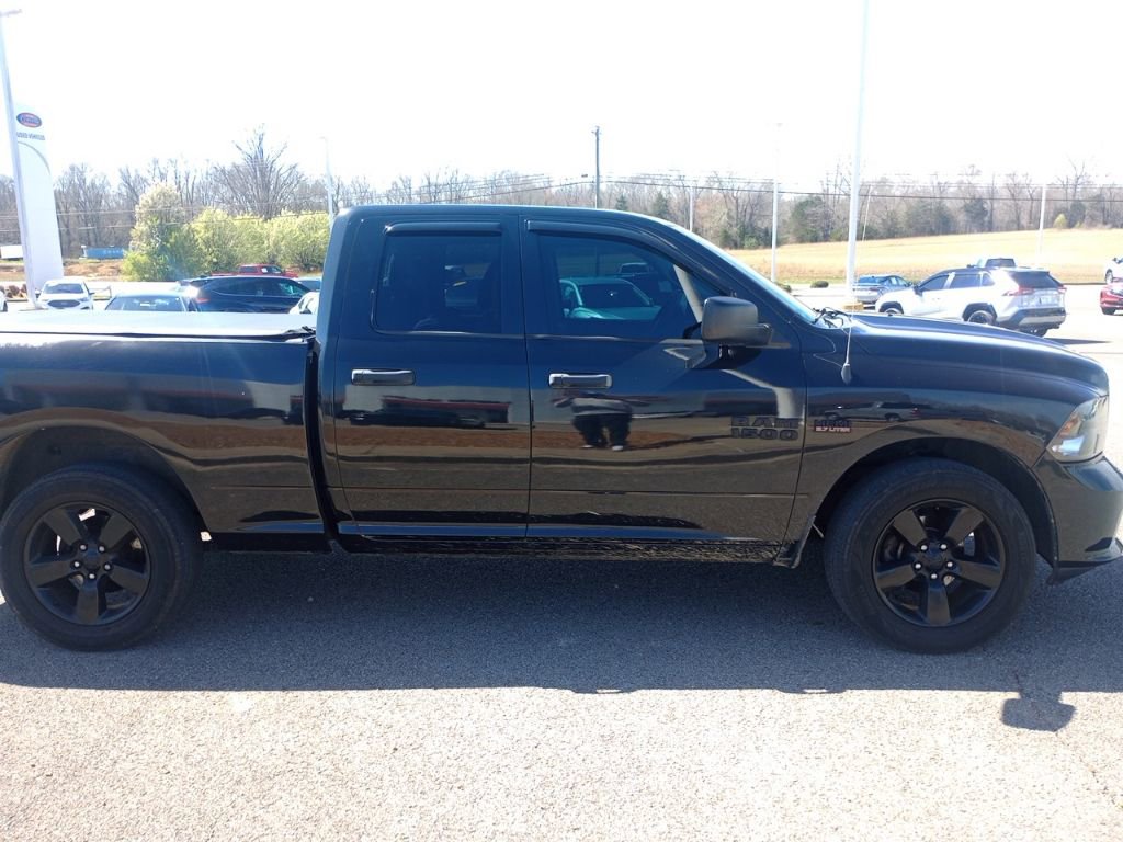 Used 2015 RAM 1500 Express w/ Black Ram 1500 Express Group image 4