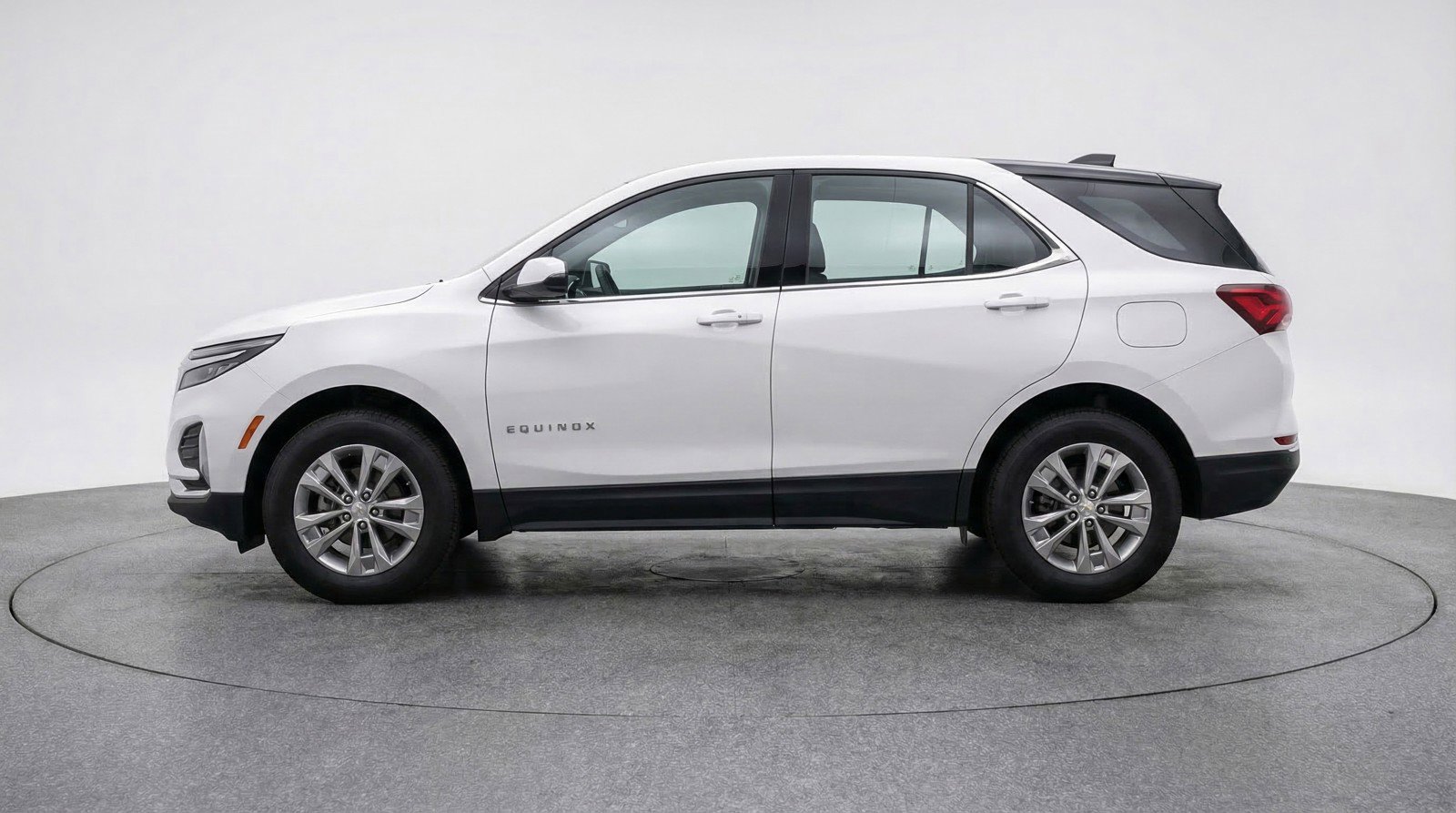 Used 2025 Chevrolet Equinox LT image 5