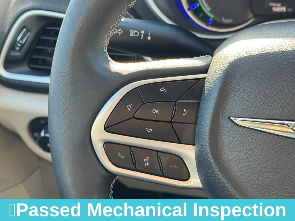 Used 2022 Chrysler Pacifica Touring-L image 27