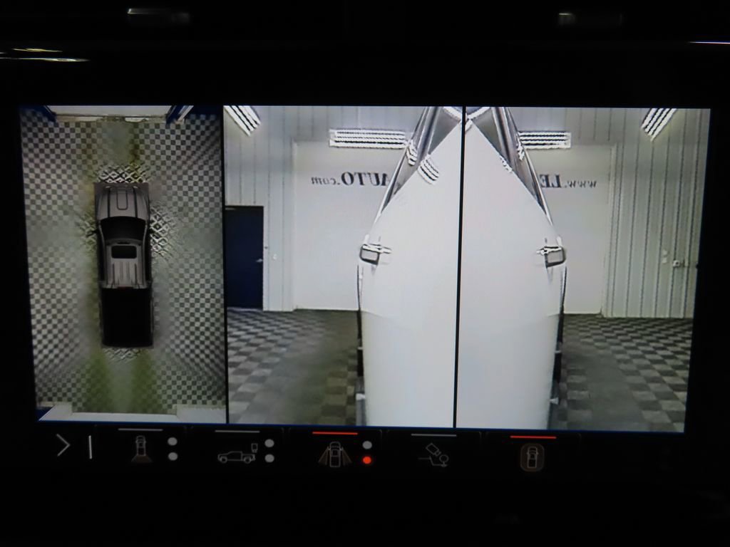 Used 2025 GMC Sierra 3500 Denali image 20